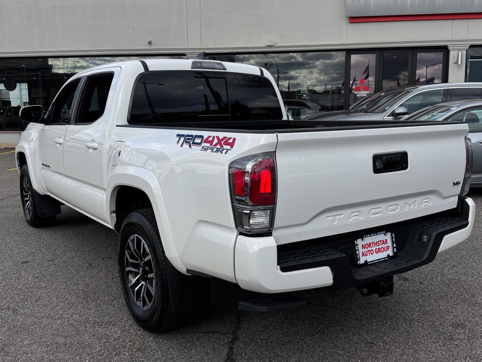Used 2023 Toyota Tacoma TRD Sport image 6