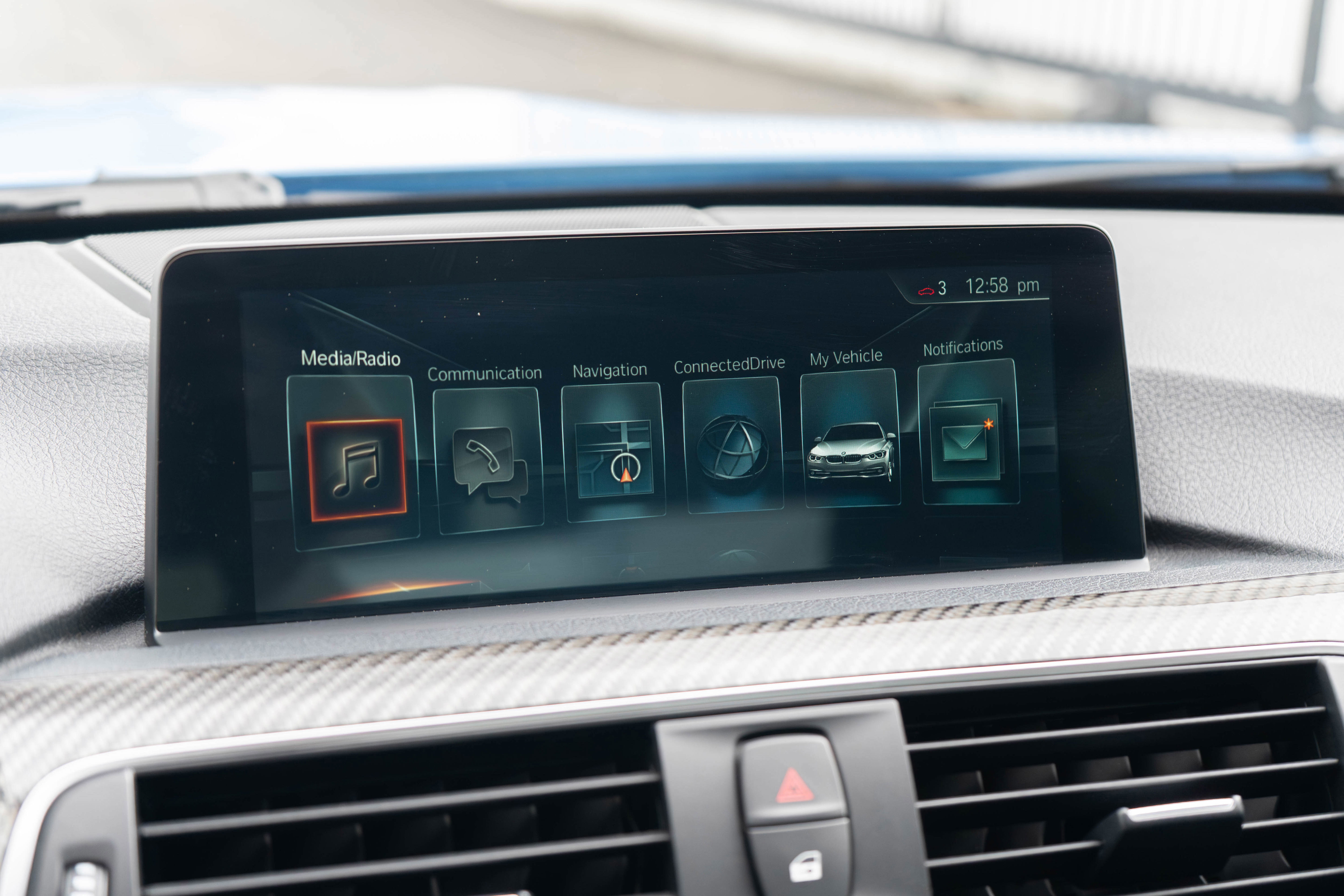 Used 2017 BMW M3 RWD image 16
