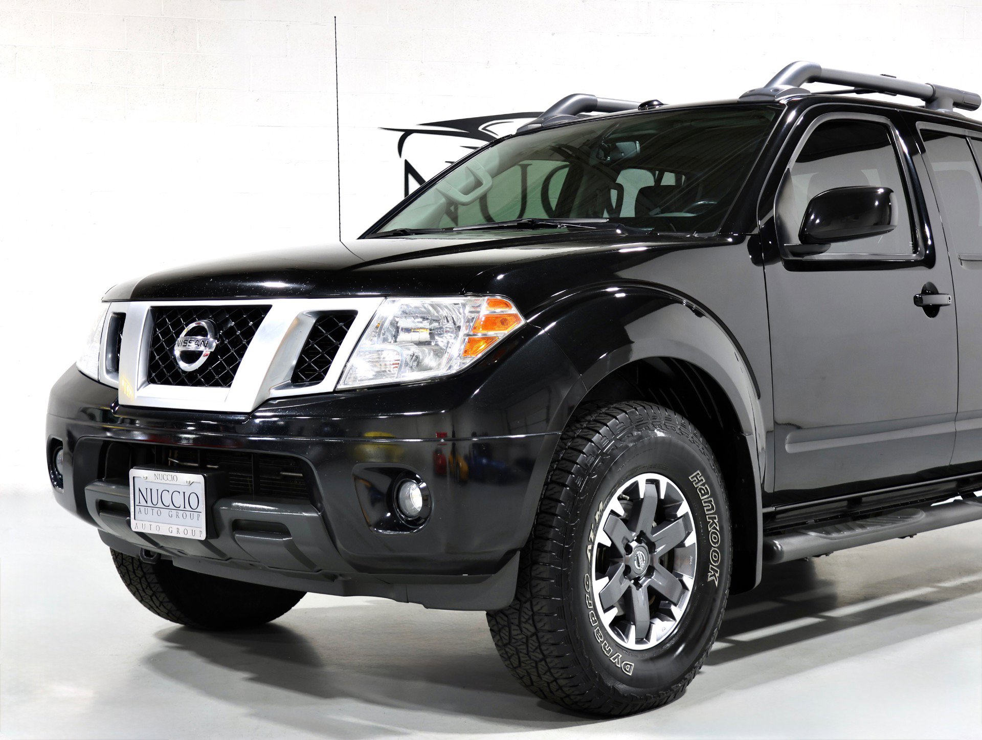 Used 2017 Nissan Frontier PRO-4X w/ Pro-4x Luxury Package AWD/4WD image 38