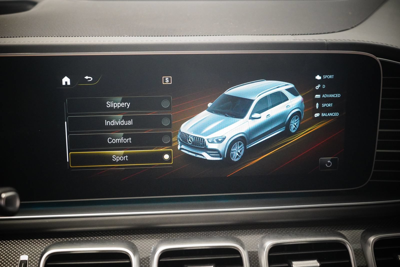 Certified 2022 Mercedes-Benz GLE 53 AMG 4MATIC image 25
