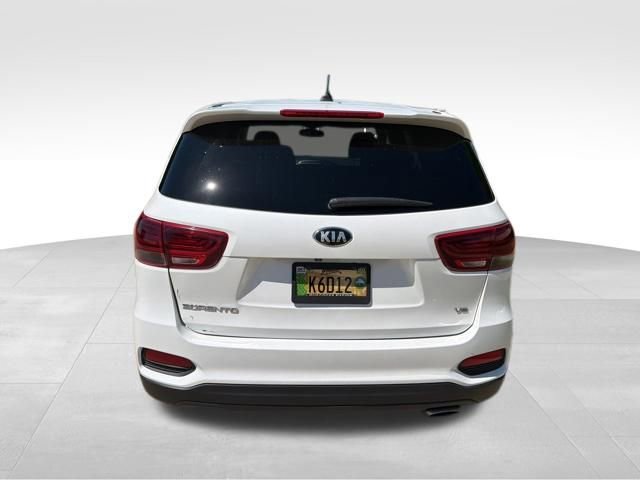 Used 2019 Kia Sorento AWD V6 image 4
