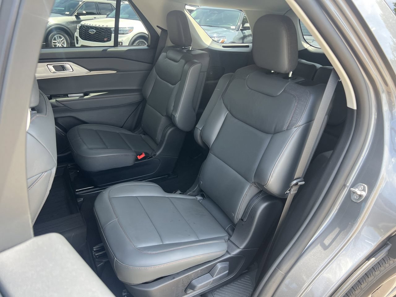 New 2026 Ford Explorer Active w/ Active Comfort Package AWD/4WD image 15
