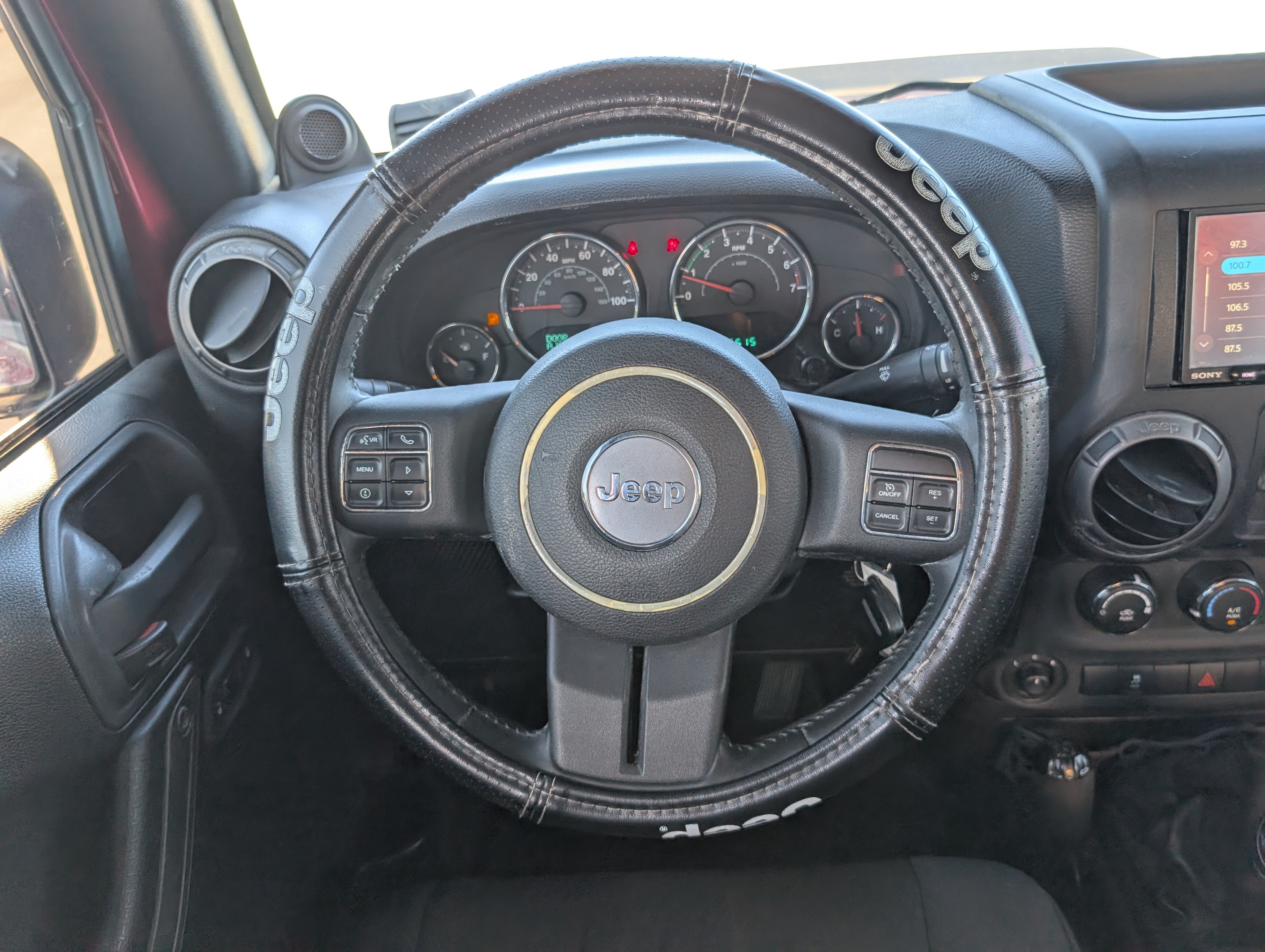 Used 2012 Jeep Wrangler Unlimited Sport AWD/4WD image 16