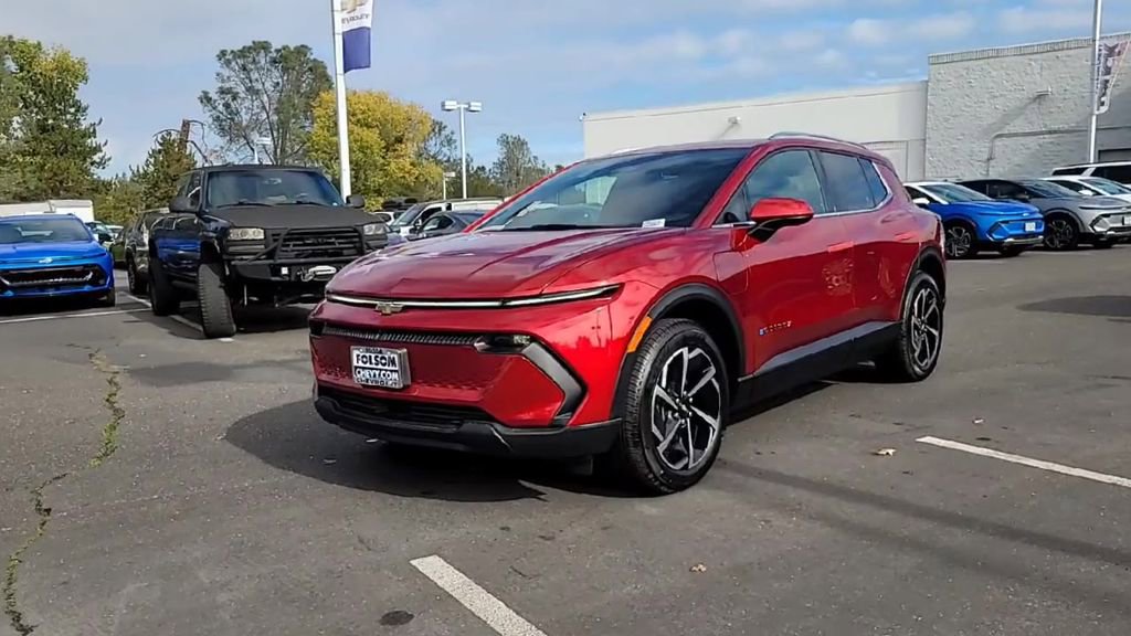 New 2026 Chevrolet Equinox EV LT image 4