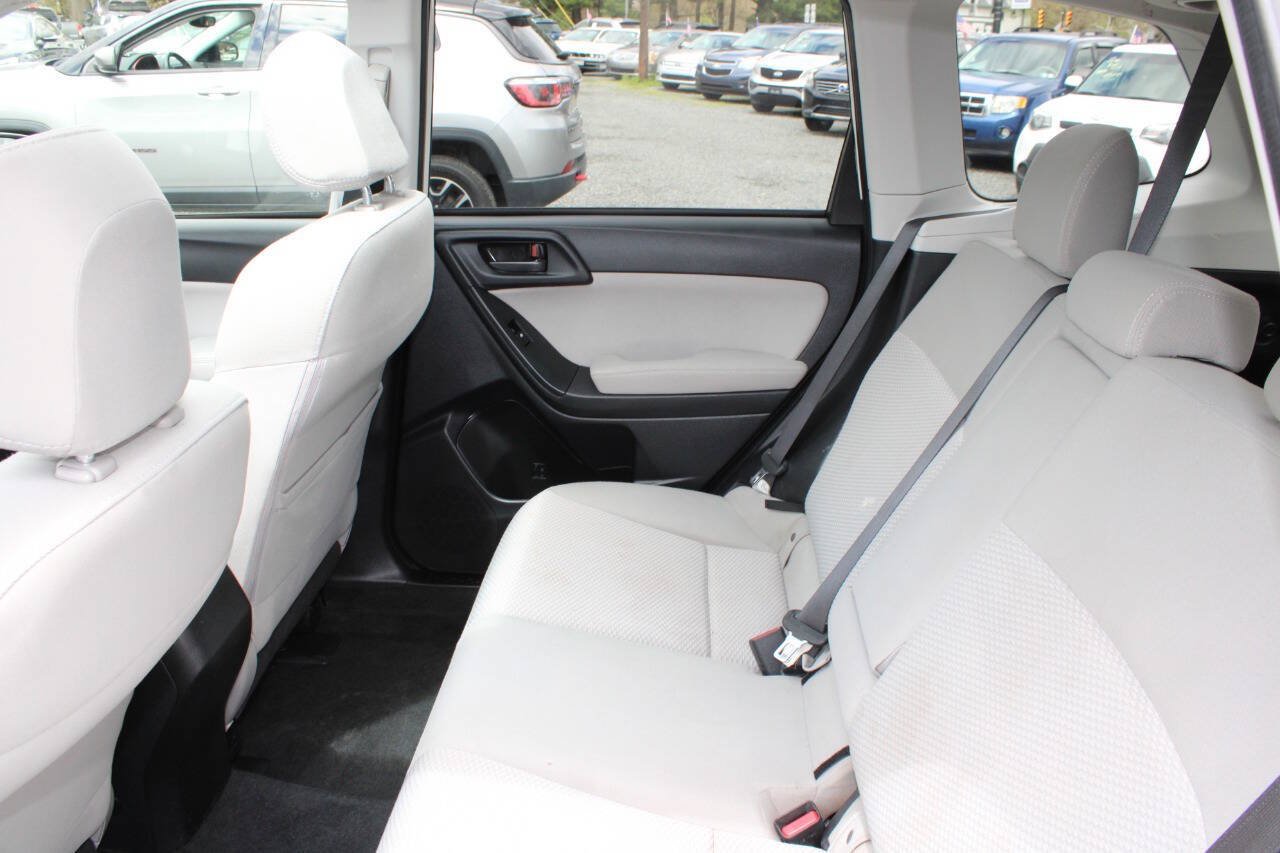 Used 2015 Subaru Forester 2.5i Premium w/ Popular Package #1 AWD/4WD image 19