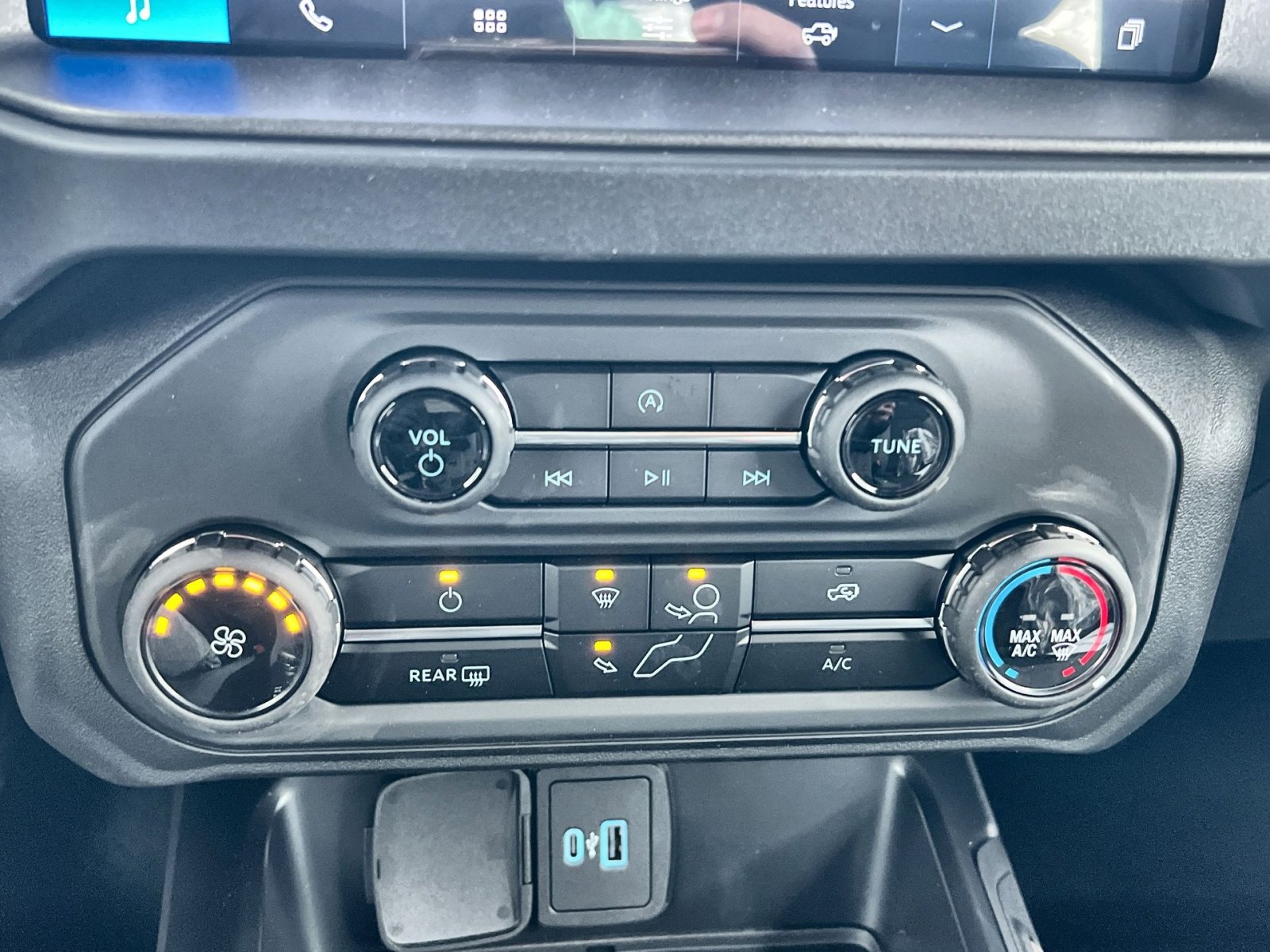 New 2025 Ford Bronco 2-Door image 20