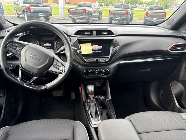 Used 2023 Chevrolet TrailBlazer RS w/ Sun and Liftgate Package AWD/4WD image 12