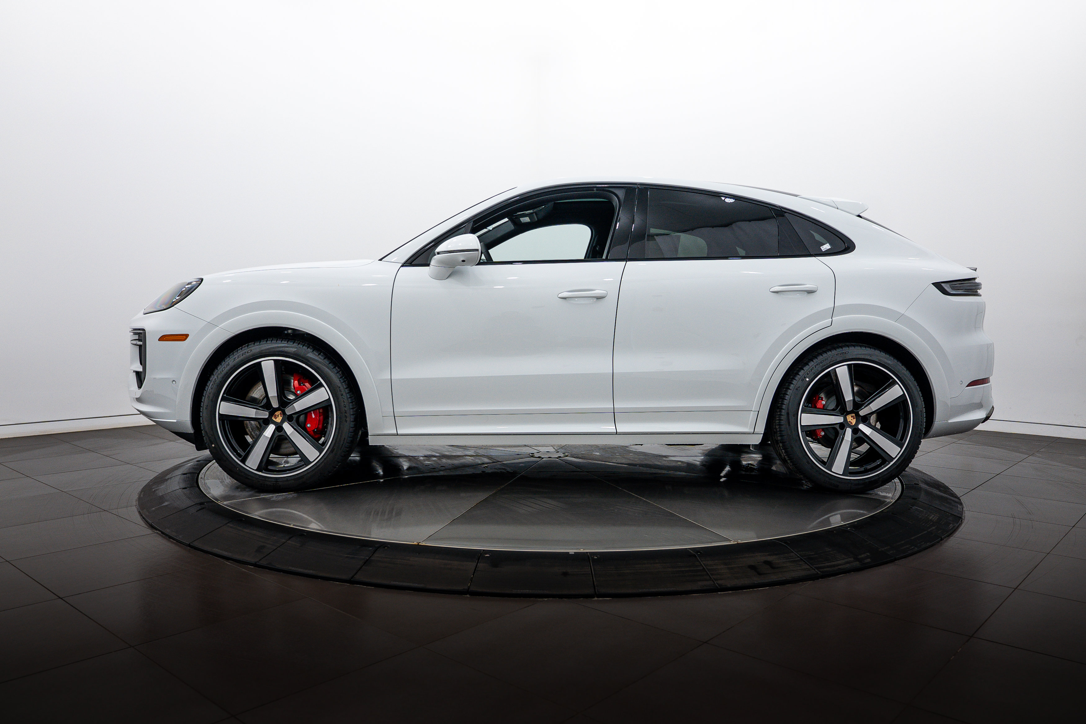 New 2026 Porsche Cayenne S AWD/4WD image 2