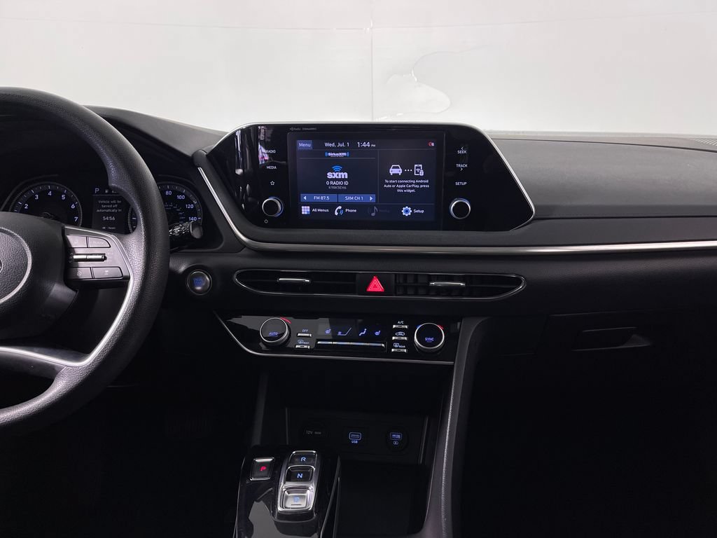 Certified 2022 Hyundai Sonata SEL w/ Winter Weather Package FWD image 16