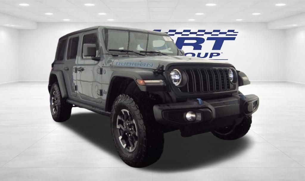 Used 2025 Jeep Wrangler Unlimited Rubicon 4xe image 4