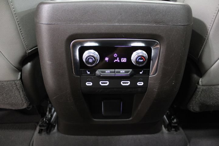 Used 2021 GMC Yukon SLT w/ SLT Premium Package AWD/4WD image 32