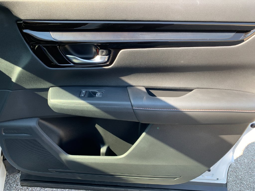 Used 2025 Honda CR-V Sport Touring image 19