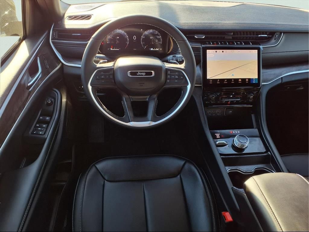 New 2025 Jeep Grand Cherokee L Limited image 5