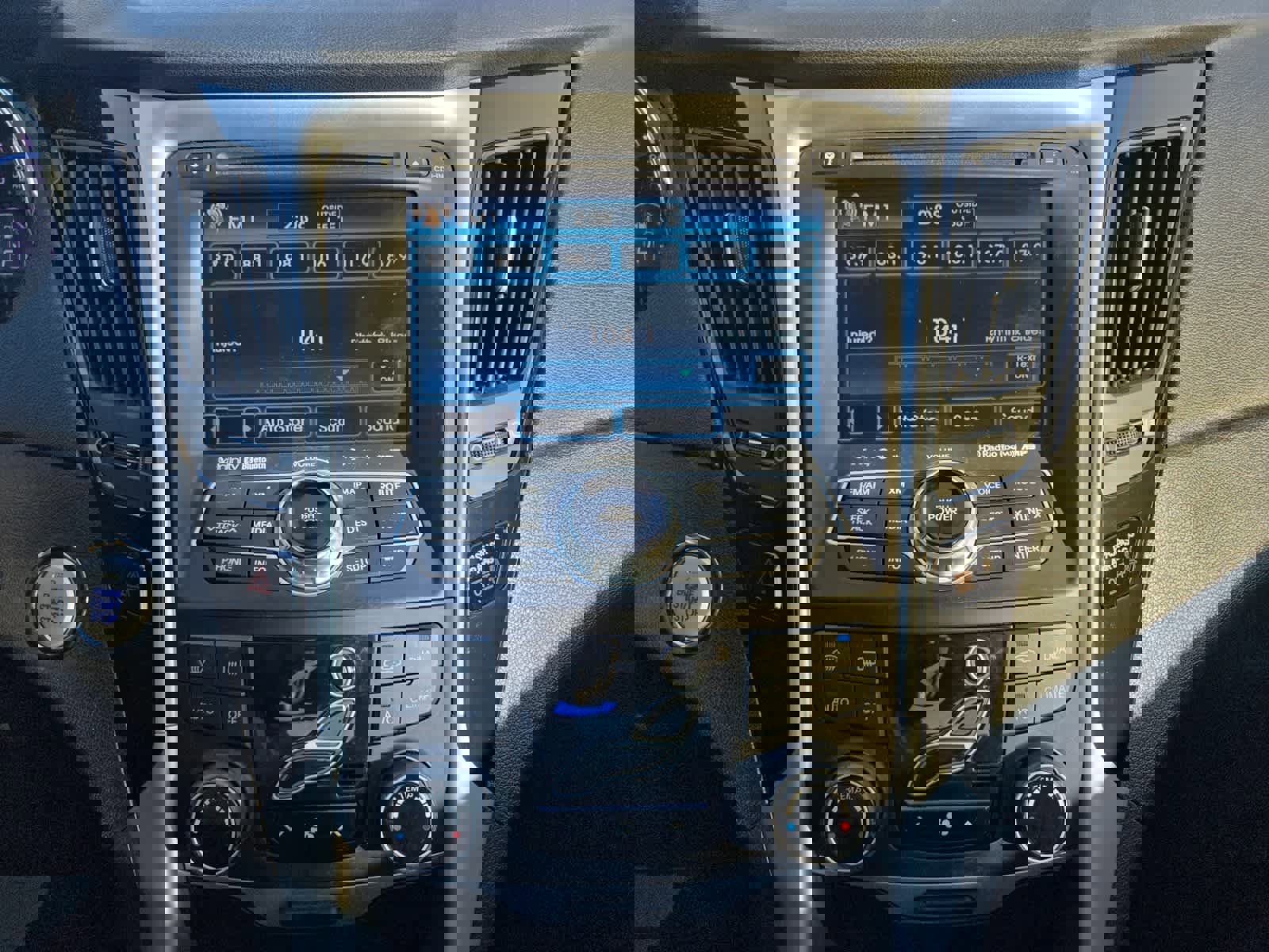 Used 2013 Hyundai Sonata Limited w/ Premium Pkg image 16