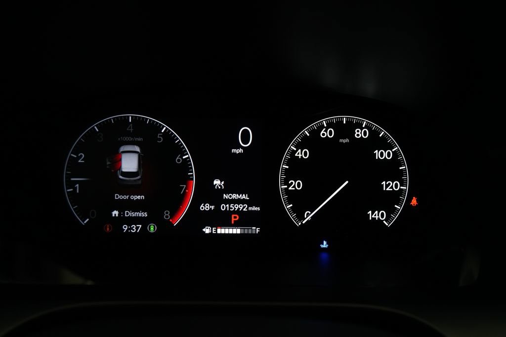 Used 2023 Honda HR-V LX image 2