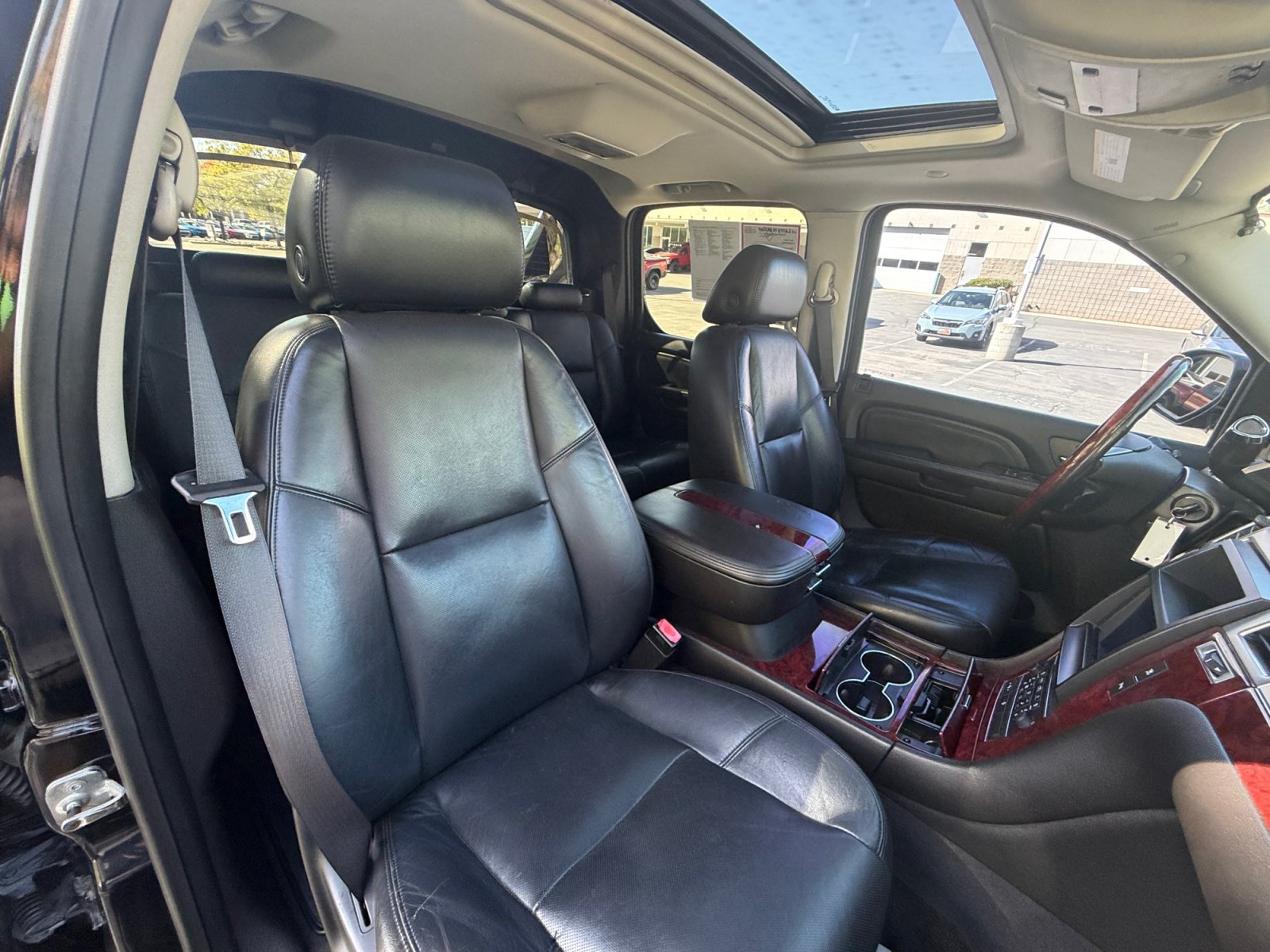 Used 2008 Cadillac Escalade EXT AWD/4WD image 13