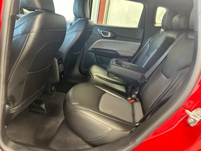 Used 2023 Jeep Compass Latitude w/ Convenience Group AWD/4WD image 15