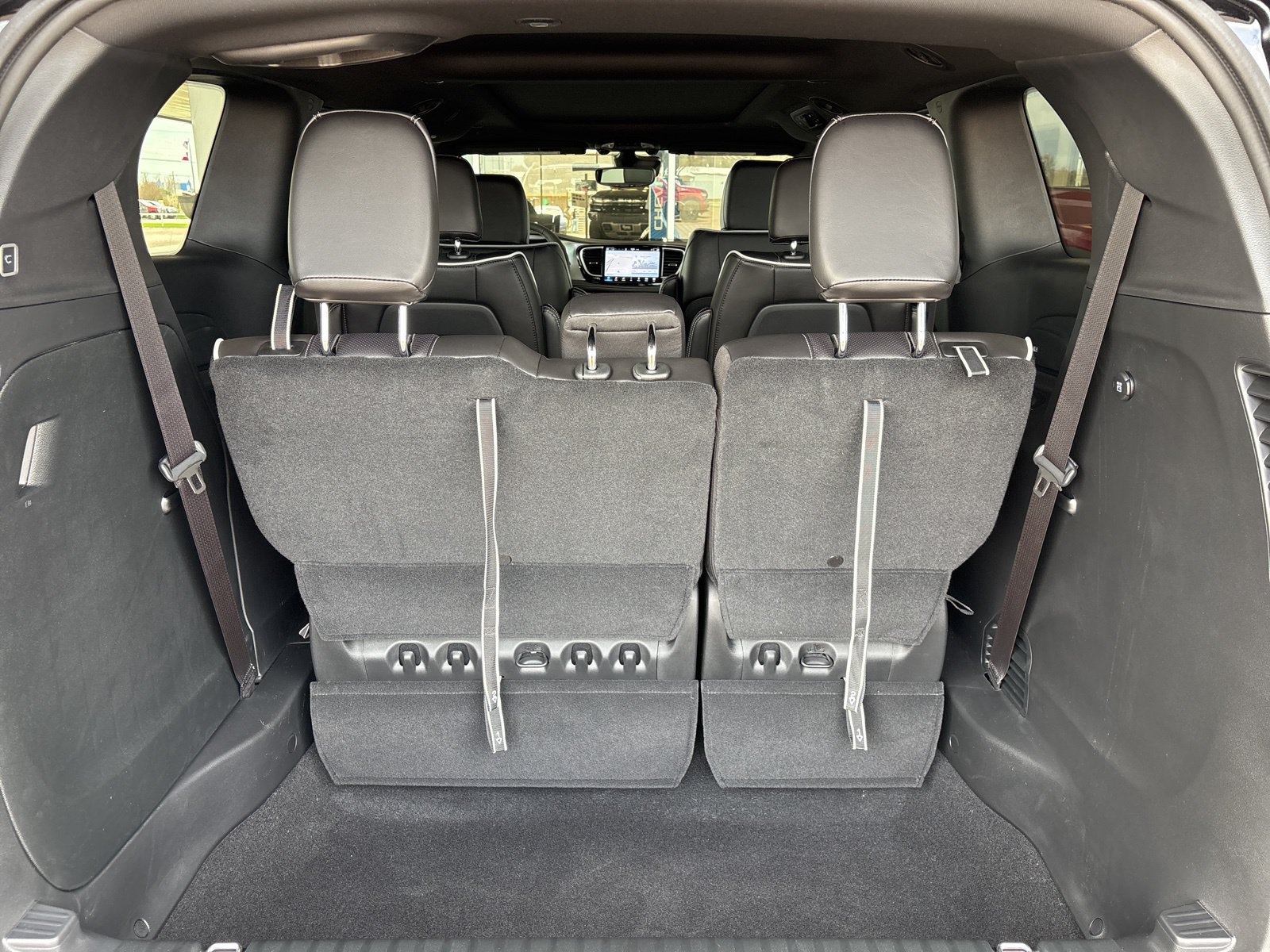 New 2026 Chrysler Pacifica Limited w/ S Appearance Package FWD image 20