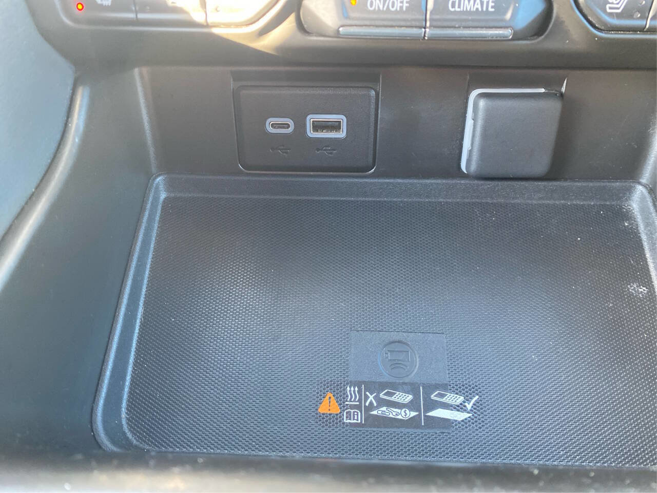 Used 2023 Chevrolet Tahoe Premier image 38