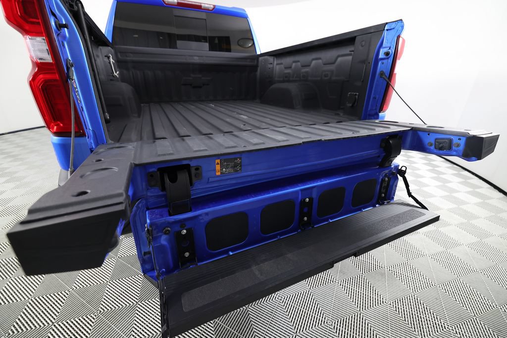 Used 2025 Chevrolet Silverado 1500 LT Trail Boss w/ LT Trail Boss Premium Package AWD/4WD image 8