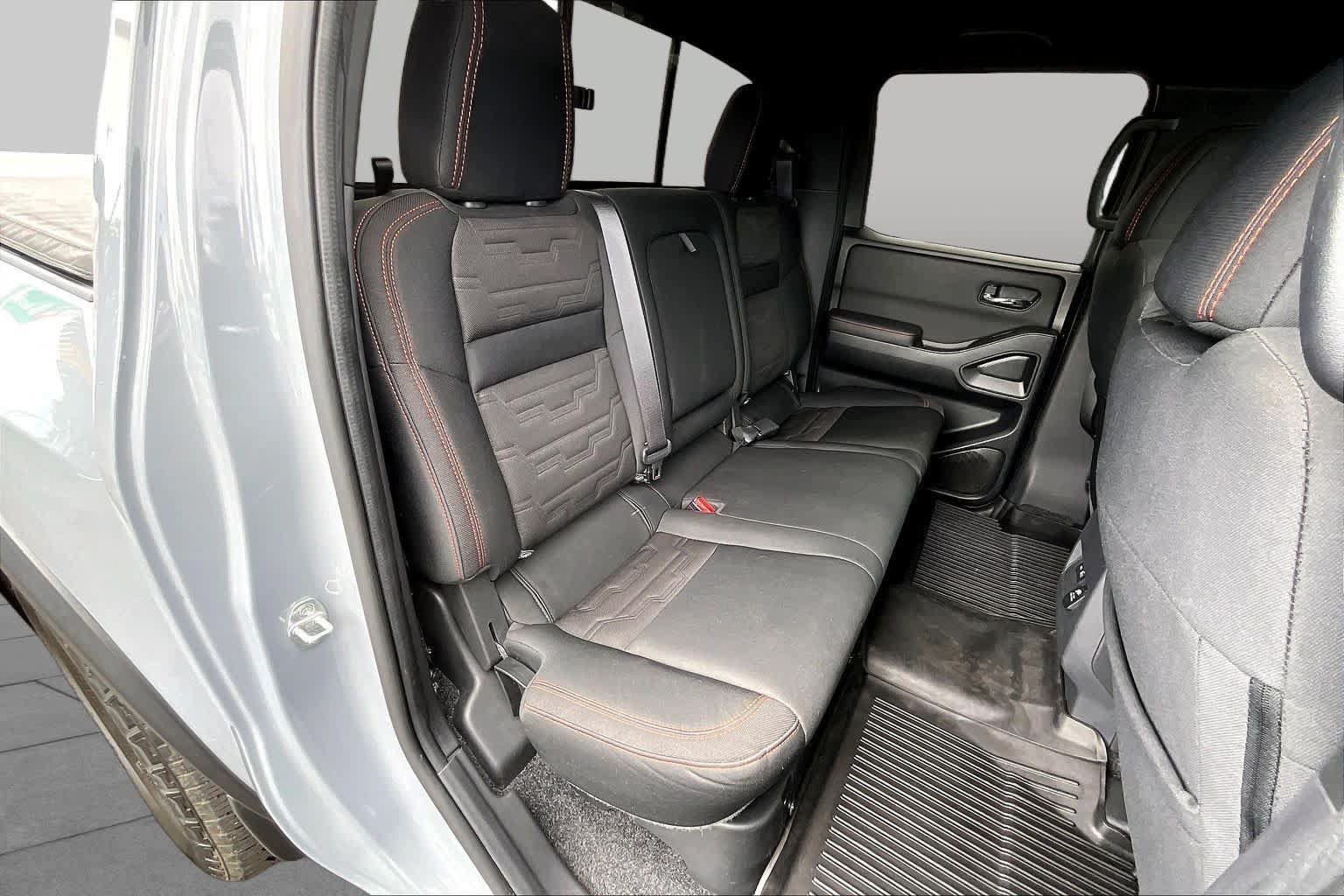 Used 2022 Nissan Frontier PRO-4X AWD/4WD image 21