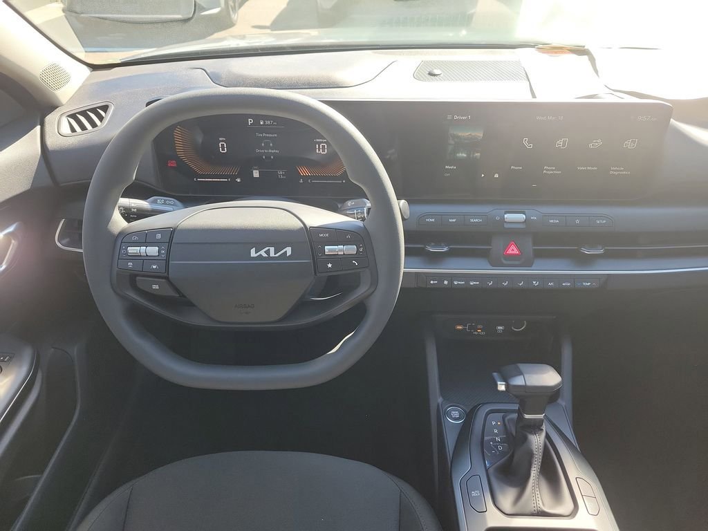 New 2026 Kia K4 LXS image 17
