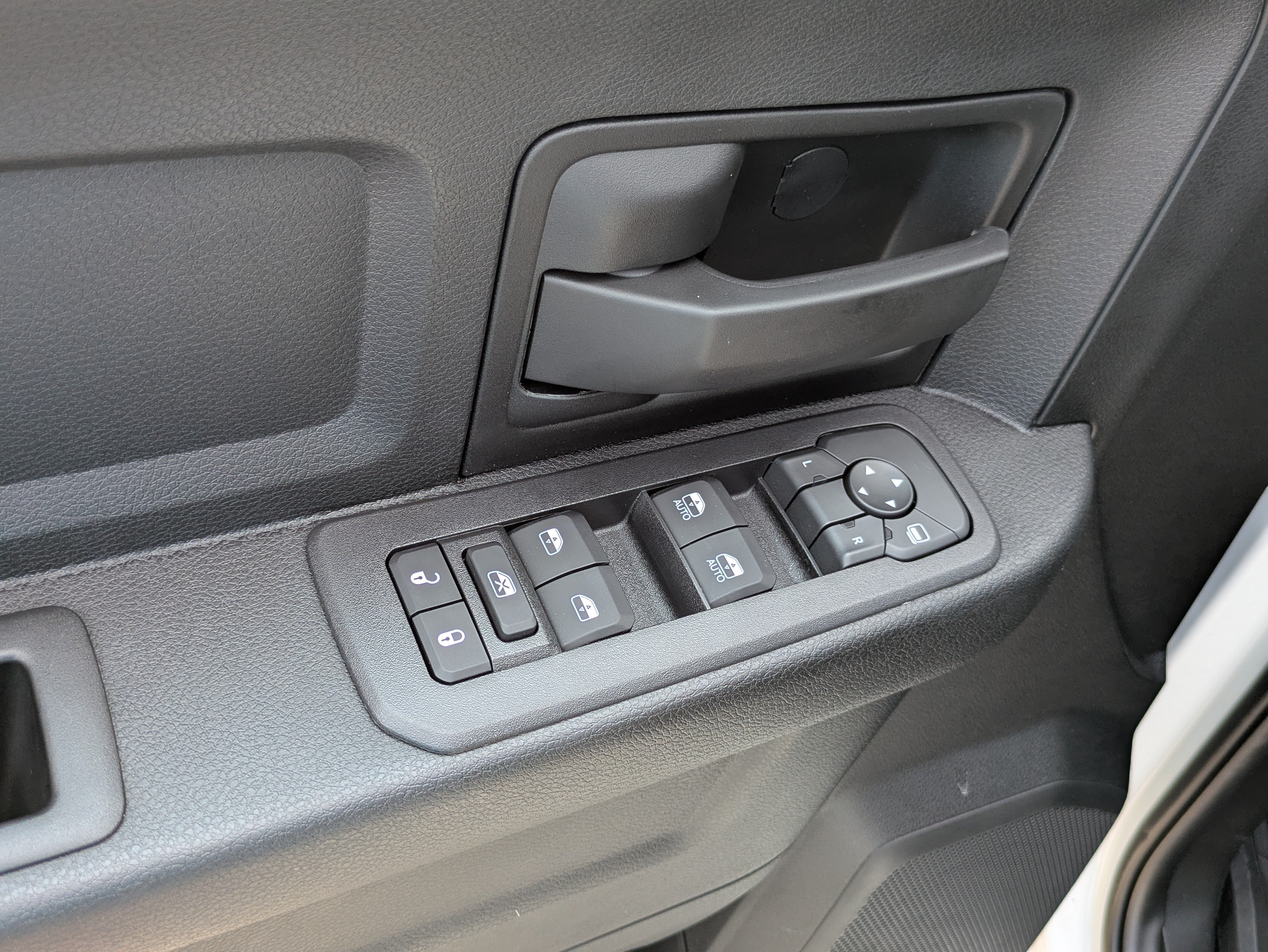 New 2026 RAM 3500 Tradesman AWD/4WD image 9