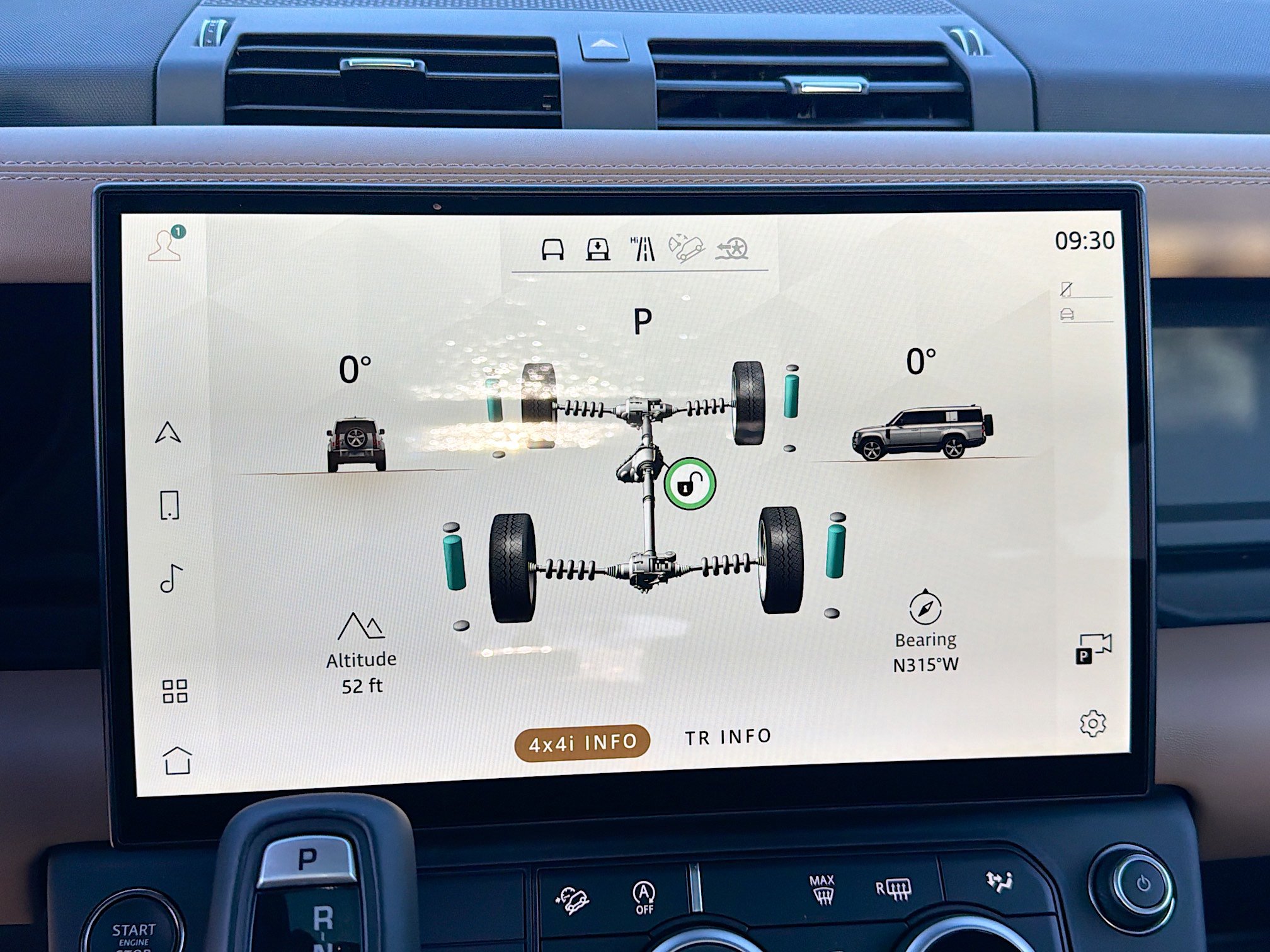 New 2026 Land Rover Defender 130 X-Dynamic SE image 30