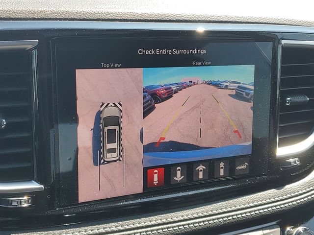 New 2026 Chrysler Pacifica Limited w/ Trailer Tow Group AWD/4WD image 28