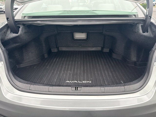 Certified 2017 Toyota Avalon Touring w/ All Weather Liner Package FWD image 32