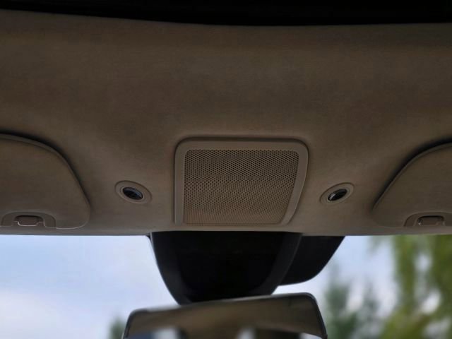 Used 2015 Tesla Model S 85D image 27