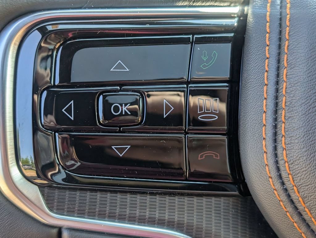 New 2026 Jeep Grand Wagoneer L Summit AWD/4WD image 14