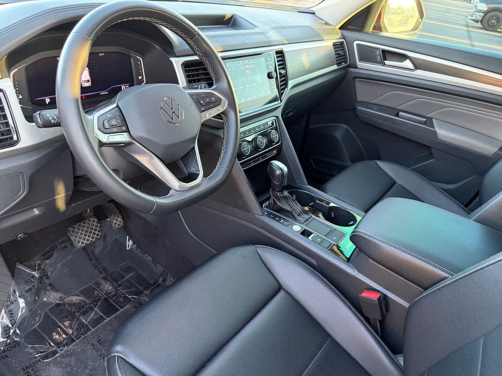 Used 2023 Volkswagen Atlas SE FWD image 16