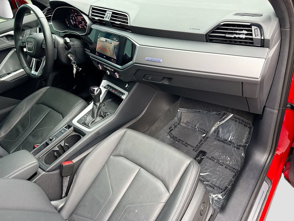 Used 2022 Audi Q3 2.0T Premium Plus AWD/4WD image 13