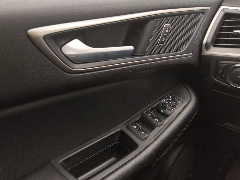 Used 2024 Ford Edge SEL image 27