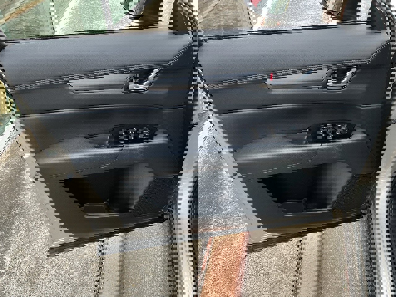 Used 2025 MAZDA CX-5 AWD 2.5 S w/ Select Package image 13