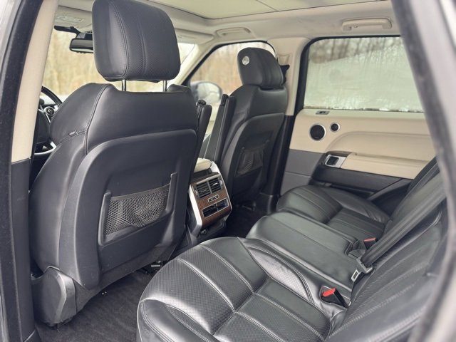 Used 2015 Land Rover Range Rover Sport HSE image 13