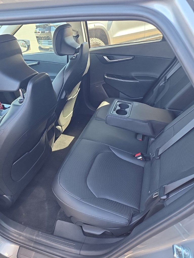Used 2023 Kia EV6 Wind AWD/4WD image 16