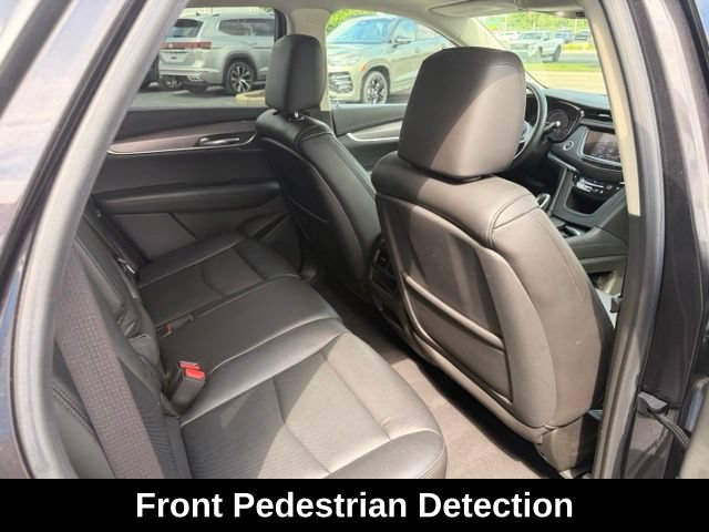 Used 2017 Cadillac XT5 Luxury w/ Driver Awareness Package AWD/4WD image 17