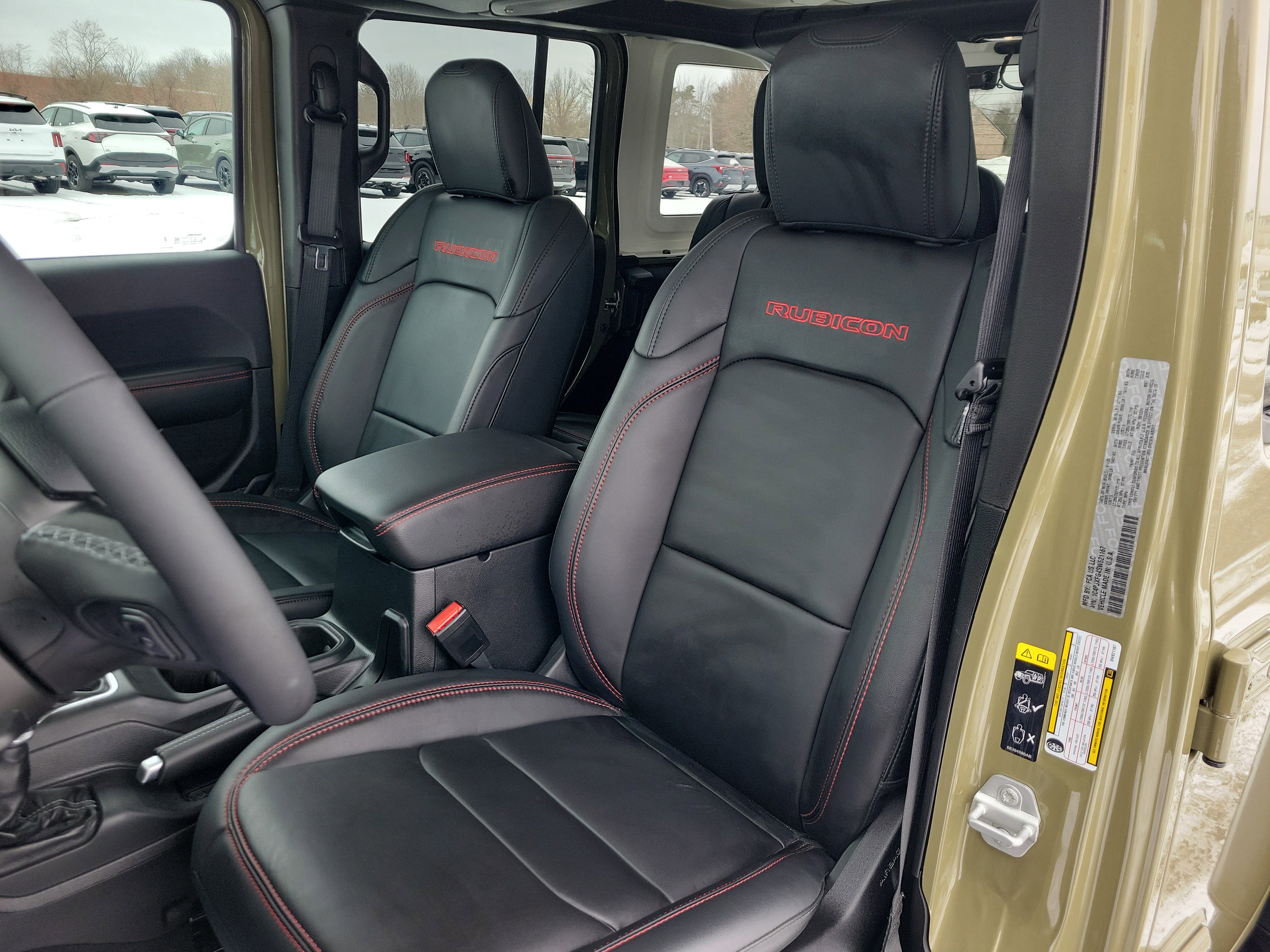 Used 2025 Jeep Wrangler Unlimited Rubicon w/ Convenience Group image 14