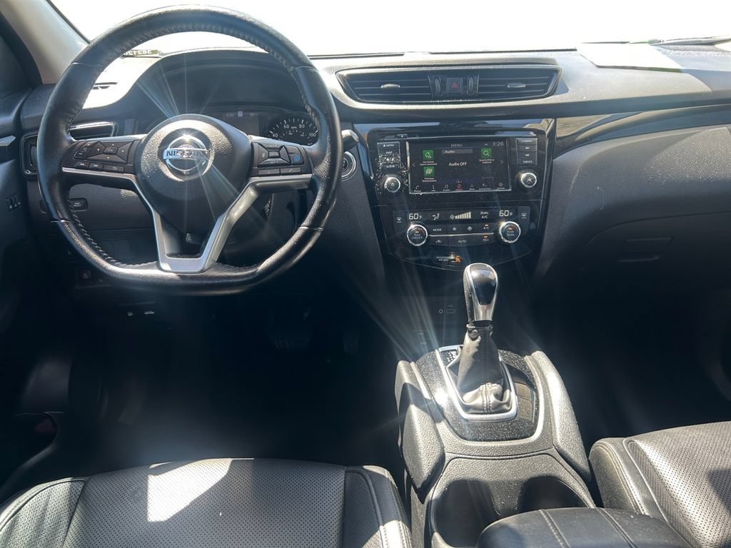 Used 2022 Nissan Rogue Sport SL w/ Premium Package AWD/4WD image 4