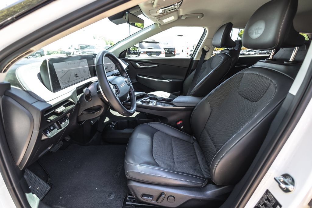 Used 2024 Kia EV6 Light AWD/4WD image 19