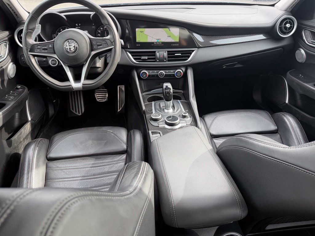 Used 2019 Alfa Romeo Giulia Ti AWD/4WD image 14