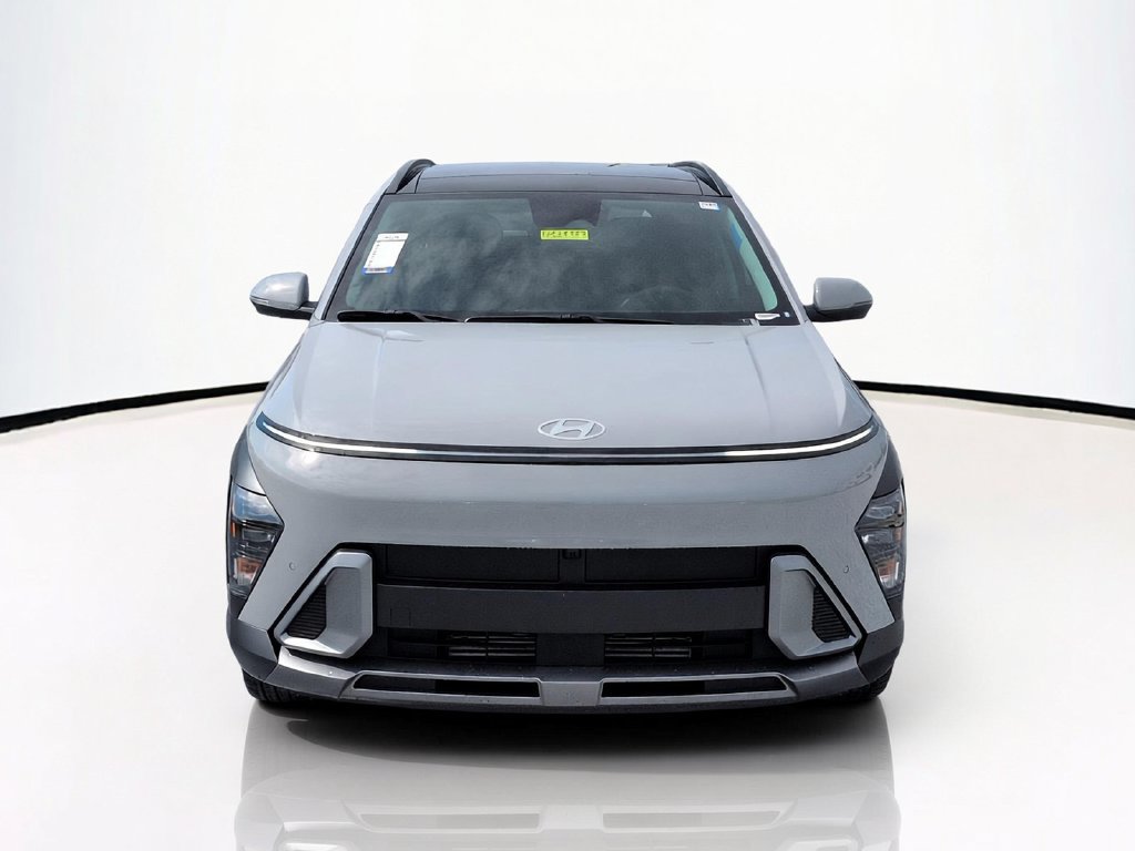 New 2027 Hyundai Kona Limited FWD image 3