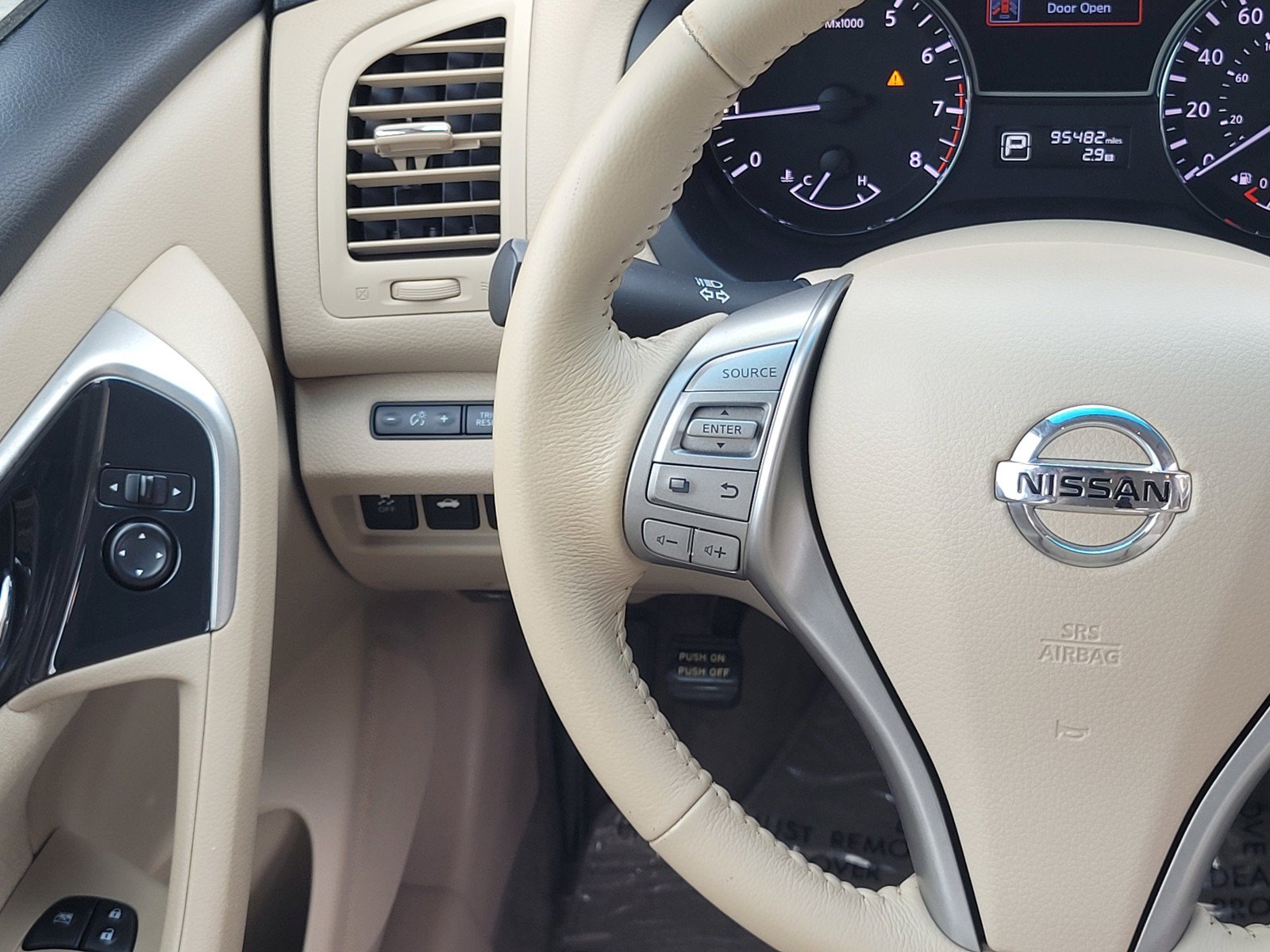 Used 2013 Nissan Altima 2.5 SV FWD image 14