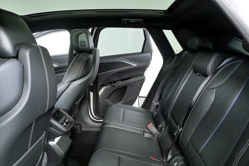 Certified 2025 Cadillac Lyriq Luxury w/ LPO, Floor Liner Package AWD/4WD image 17