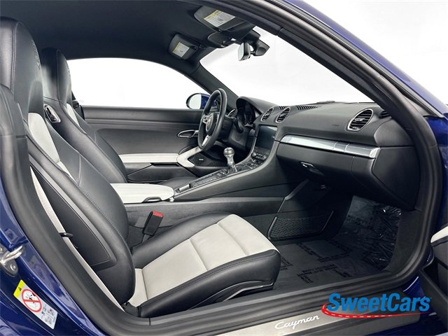 Used 2024 Porsche 718 Cayman Style Edition image 8