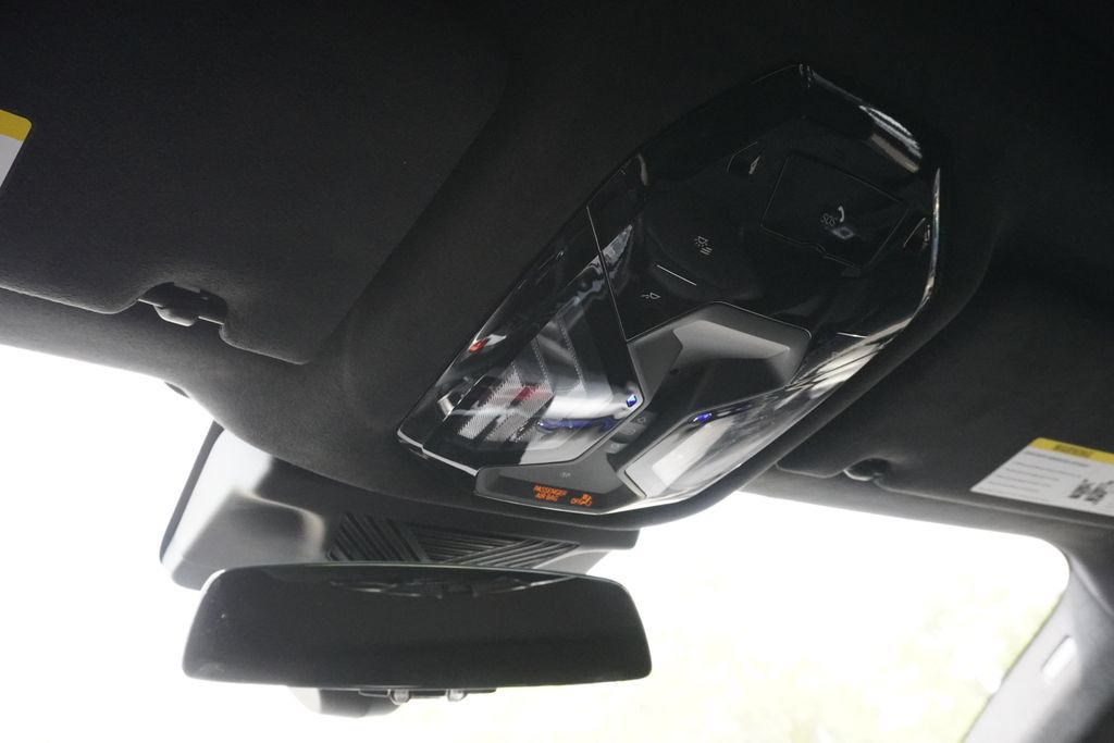 Used 2026 BMW M5 Touring AWD/4WD image 16