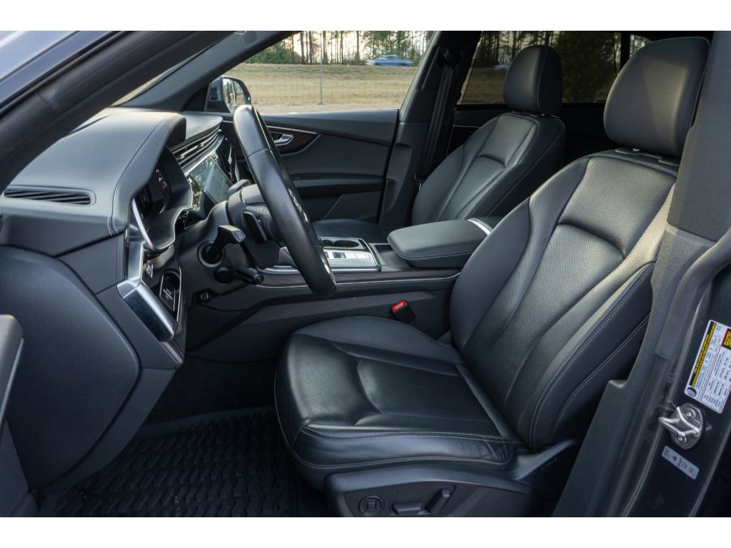Used 2021 Audi Q8 Prestige image 11