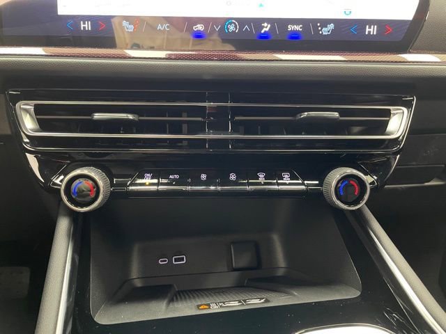 New 2026 Chevrolet Traverse Z71 w/ Driver Confidence Package image 6